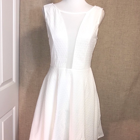 Romeo Juliet Couture Dress Medium White Sleeveless Cocktail Casual Wedding - Picture 2 of 12